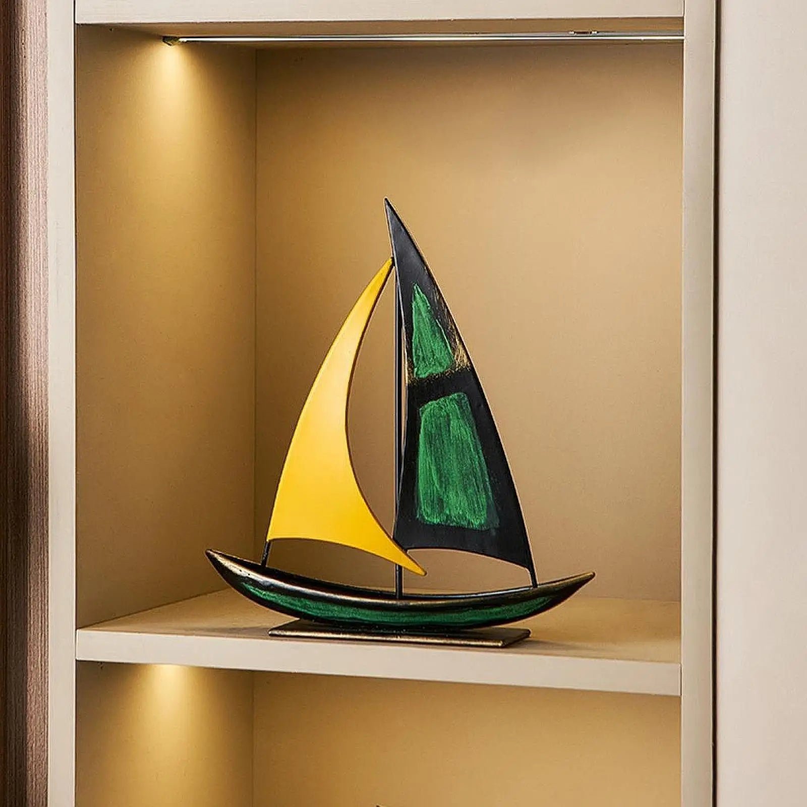 Iron Sailboat Sculpture Desktop Boat Statue Figurine Collection for Office Home Cabinet Table Centerpiece Living Room Decoration