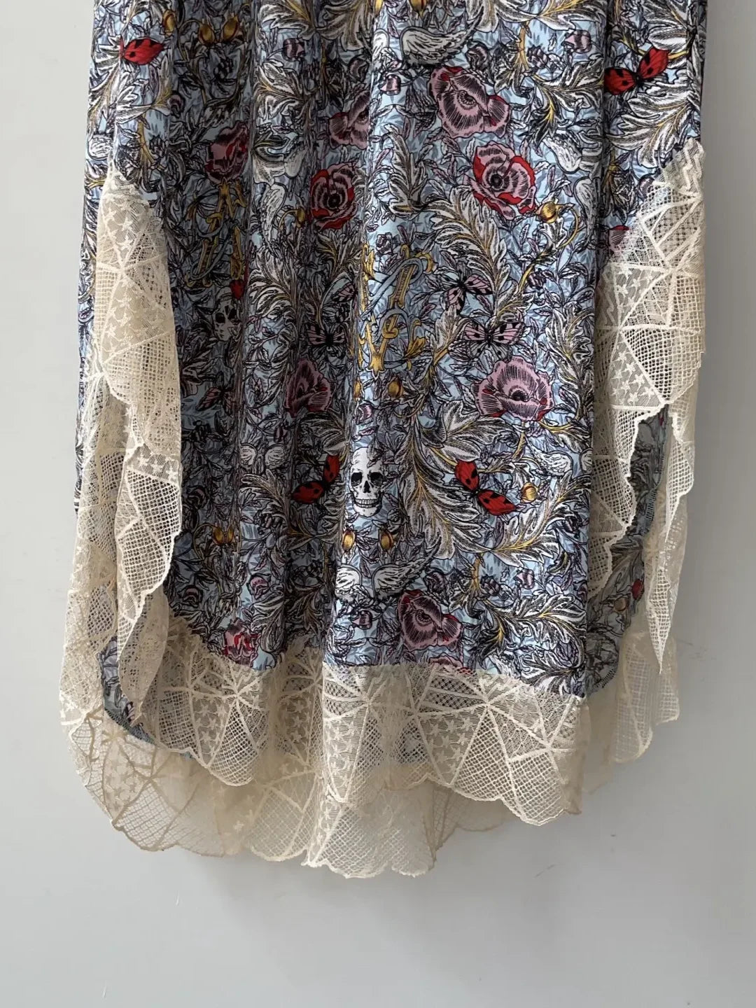 Lace Embroidery Patchwork Women Sling Robe 100% Viscose Floral Skull Wings Printed V-Neck Sleeveless Fashion Ladies Midi Dress