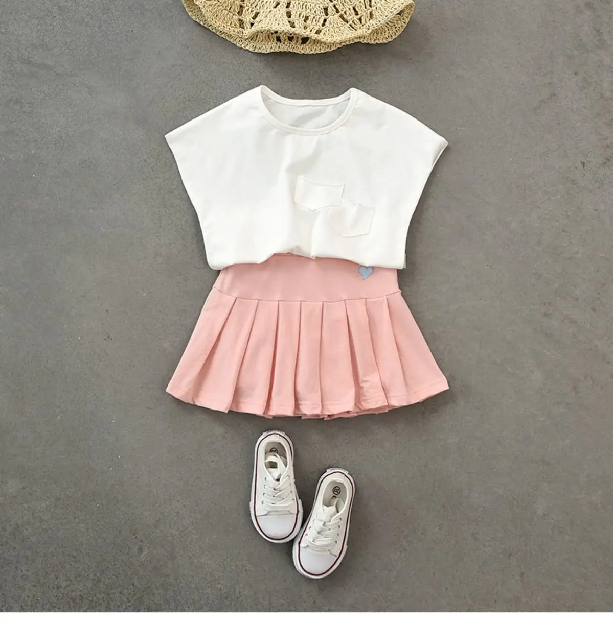 Girls Skirts Jk Pleated Skirt Candy Color Embroidery Love Solid Color Simple Casual Loungewear Outfit Children's Clothes