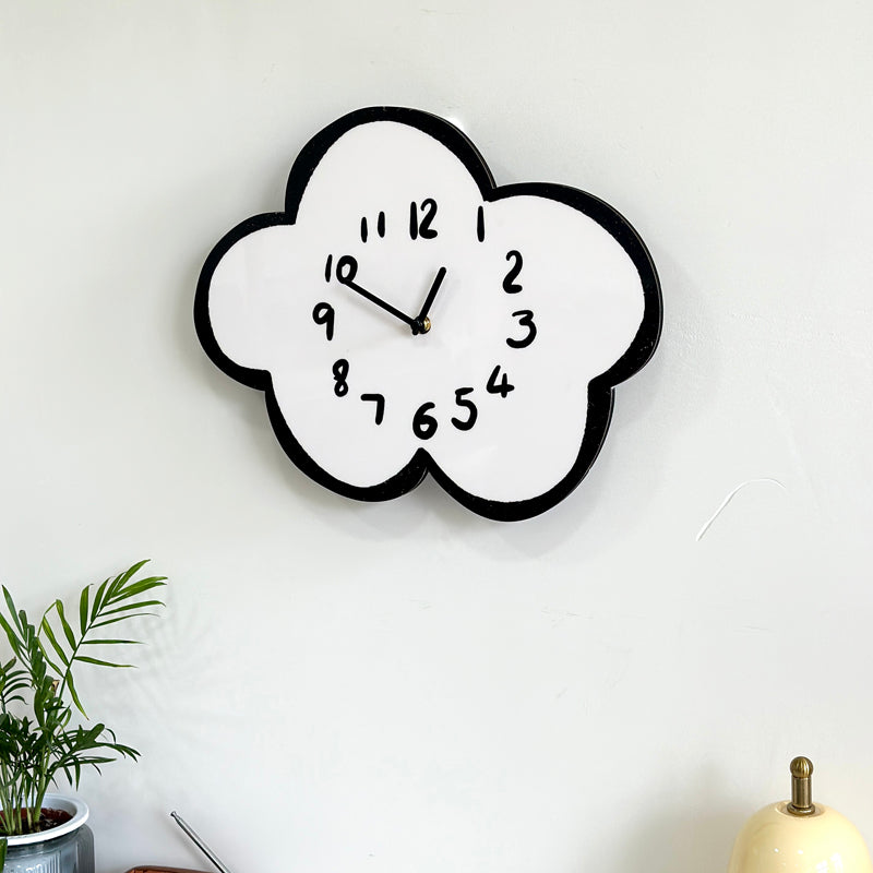 Swaying Cloud Cartoon Mute Clock Living Room Children's Room Swing Wall Clock Home Decoration Modern Simple Clock