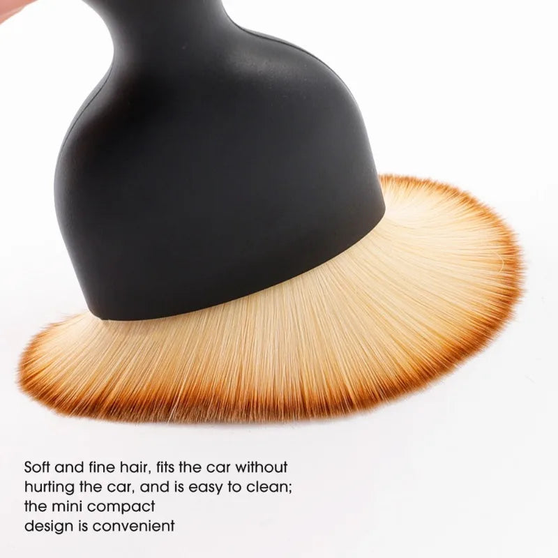 1-2Pcs Soft Cleaning Brush Keyboard Car Air Outlet Cleaning Soft Brush with Shell Car Crevice Dust Removal Brush Cleaning Tools