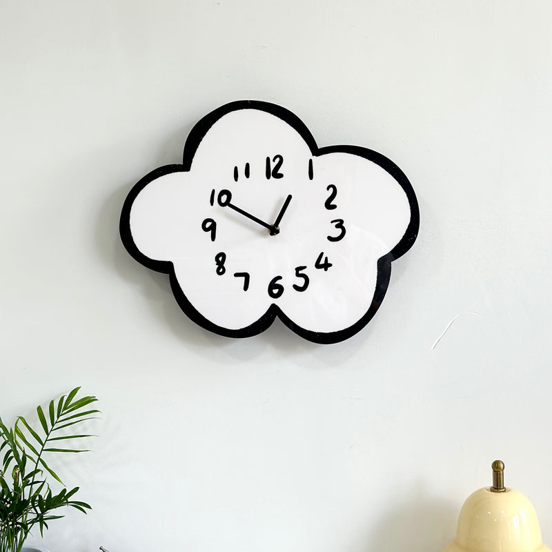 Swaying Cloud Cartoon Mute Clock Living Room Children's Room Swing Wall Clock Home Decoration Modern Simple Clock