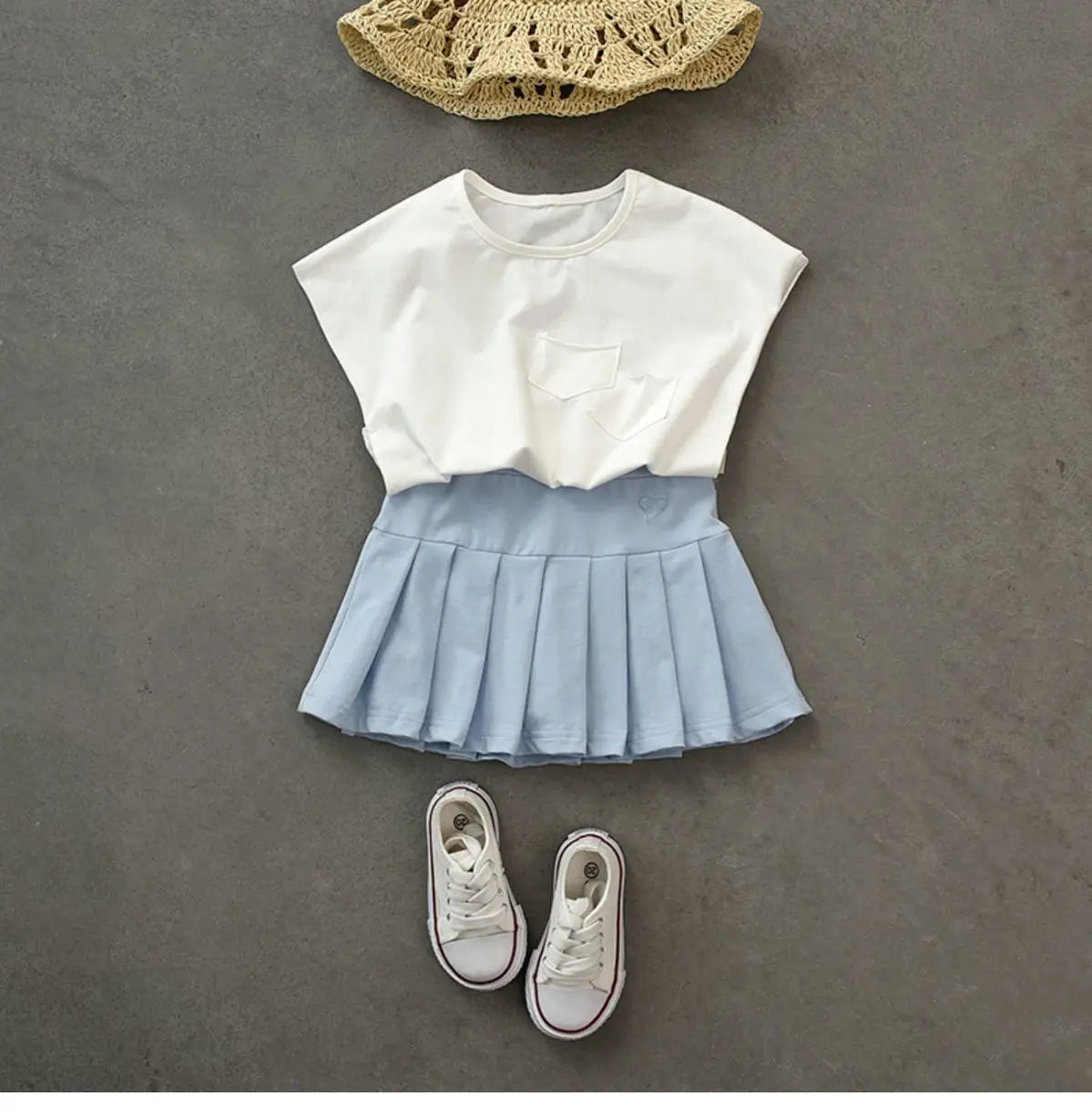 Girls Skirts Jk Pleated Skirt Candy Color Embroidery Love Solid Color Simple Casual Loungewear Outfit Children's Clothes