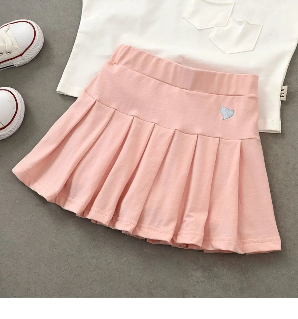 Girls Skirts Jk Pleated Skirt Candy Color Embroidery Love Solid Color Simple Casual Loungewear Outfit Children's Clothes