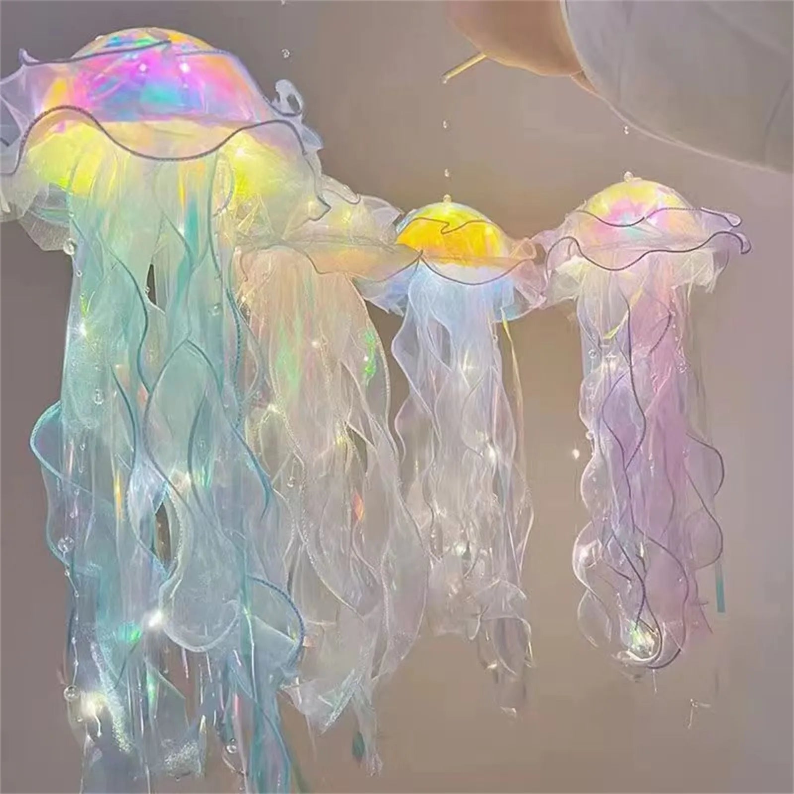 Jellyfish Pendant Lamp Portable Jellyfish Lamp Luminous Jellyfish Artificial Jellyfish Glowing Jellyfish Ornament Decoration
