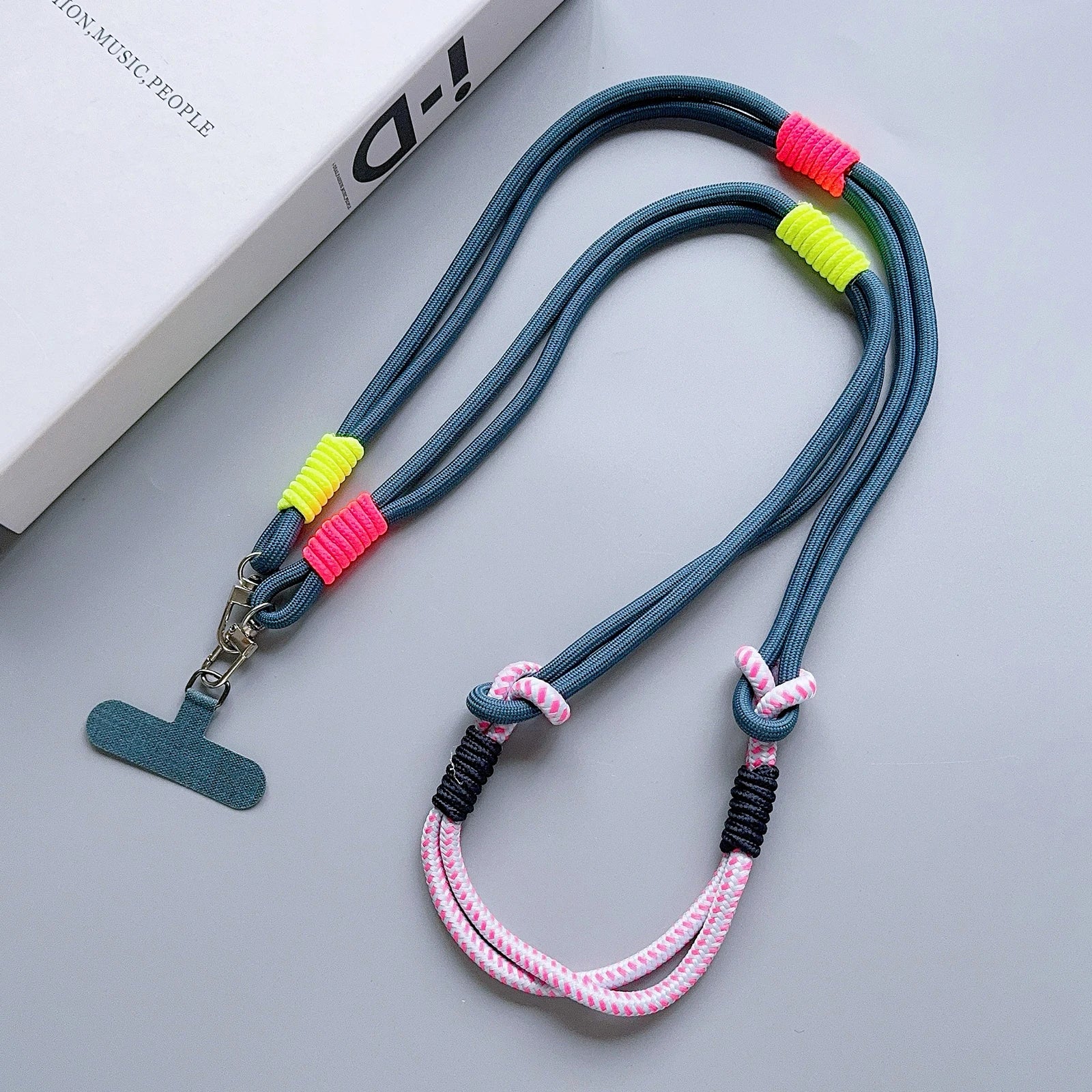 Personalized Trend Double Color Mobile Phone Universal Lanyard Diagonal Span Long Rope Shoulder Strap Rope Fashion Safety Rope