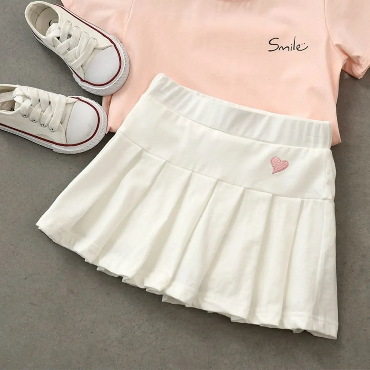 Girls Skirts Jk Pleated Skirt Candy Color Embroidery Love Solid Color Simple Casual Loungewear Outfit Children's Clothes