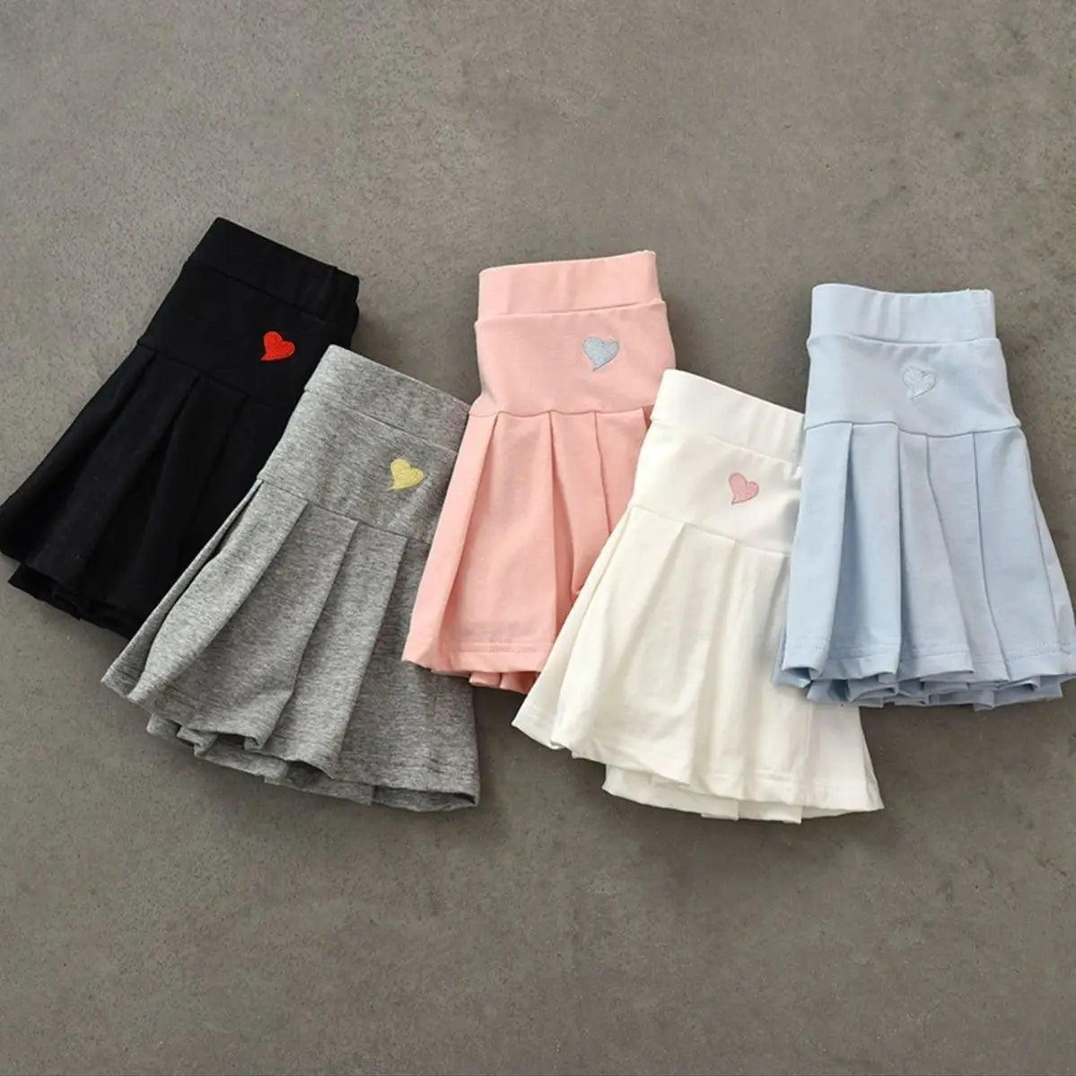 Girls Skirts Jk Pleated Skirt Candy Color Embroidery Love Solid Color Simple Casual Loungewear Outfit Children's Clothes