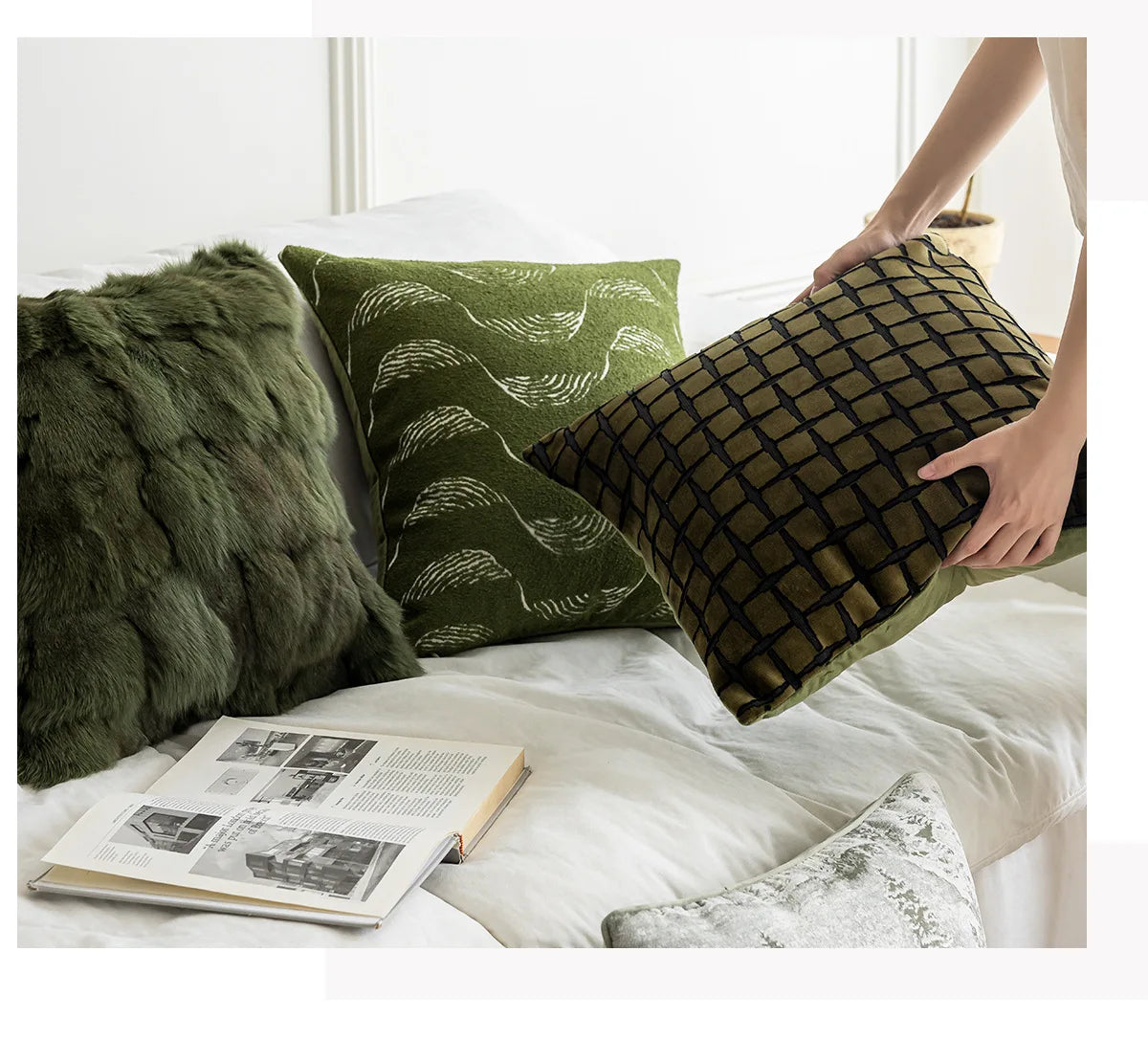 45X45CM Green Retro Throw Pillow Cover French Light Luxury Stamping Waist Cushion Cover Decor Home Decorative Pillowcase