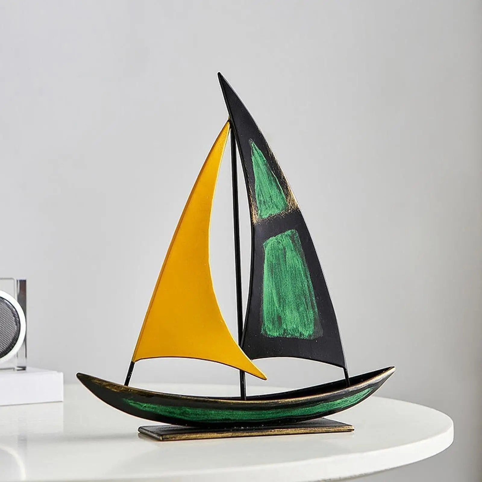 Iron Sailboat Sculpture Desktop Boat Statue Figurine Collection for Office Home Cabinet Table Centerpiece Living Room Decoration