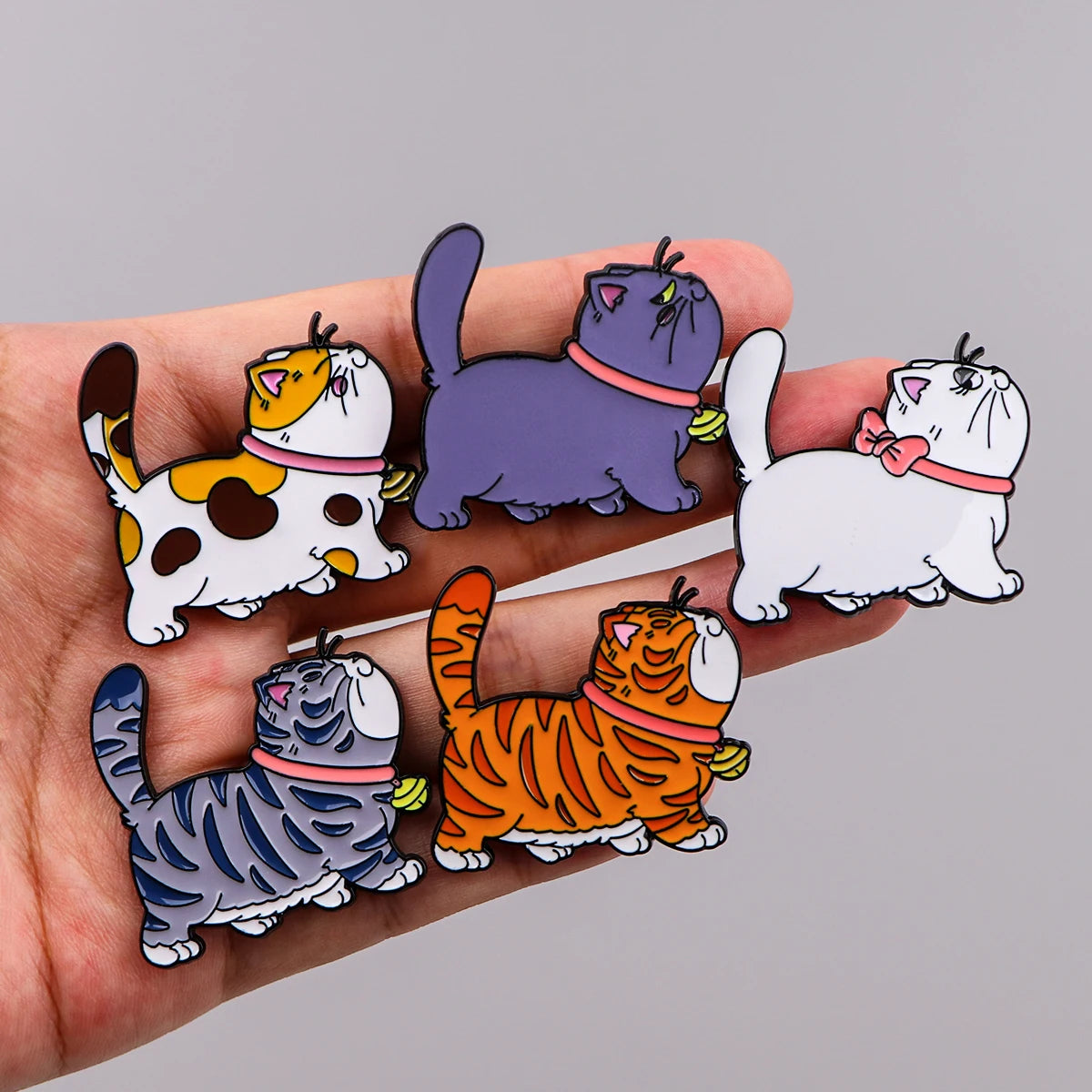 2-10pcs/set Funny Animals Series Enamel Pin Cartoon Cats Dogs Brooch Set Lapel Pins Badge on Backpack Clothing Accessories Gifts