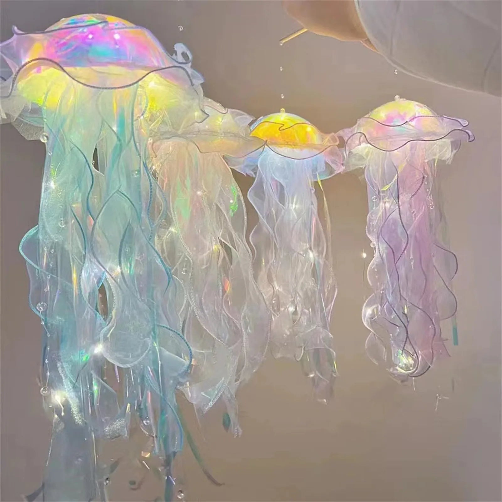 Jellyfish Pendant Lamp Portable Jellyfish Lamp Luminous Jellyfish Artificial Jellyfish Glowing Jellyfish Ornament Decoration